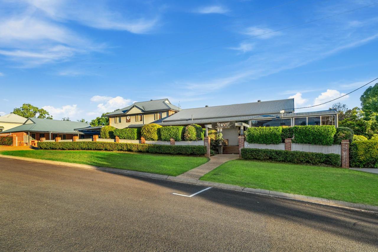 Motel Ambassador On Ruthven Toowoomba Zewnętrze zdjęcie
