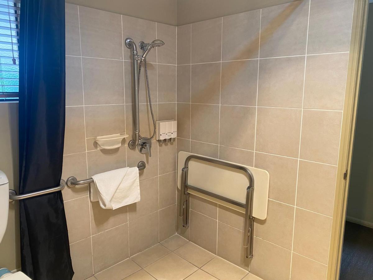 Motel Ambassador On Ruthven Toowoomba Zewnętrze zdjęcie